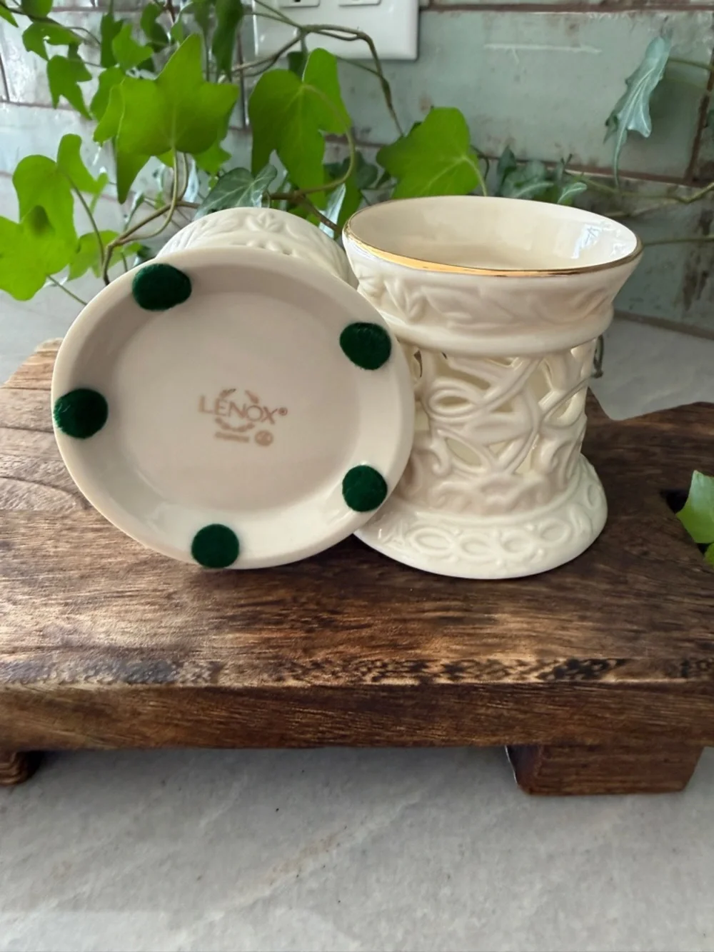 Lenox Ivory China Pierced Lattice Votive Set - Pair of 2 - 24k Gold Trim - MINT